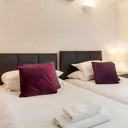 Montpellier Villa Челтнем Екстер'єр фото