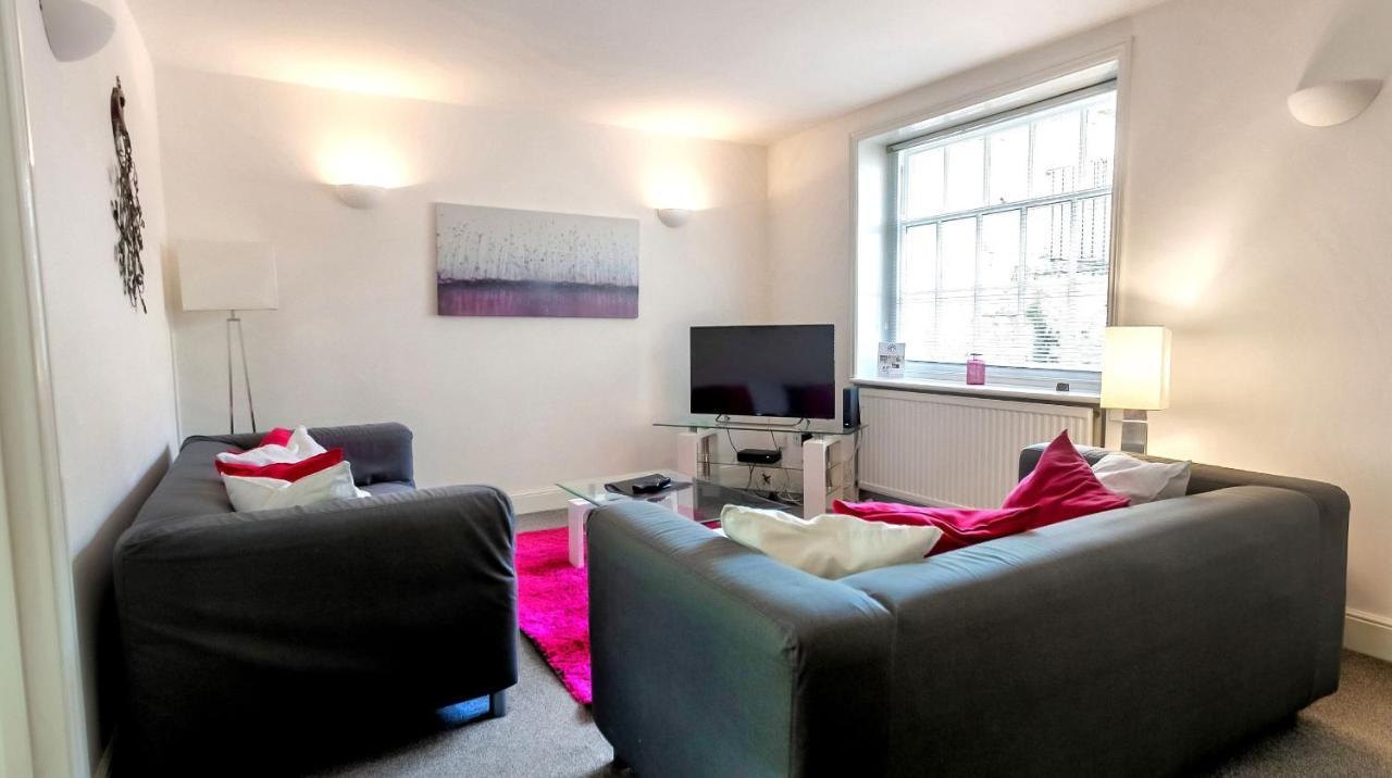 Montpellier Villa Челтнем Екстер'єр фото