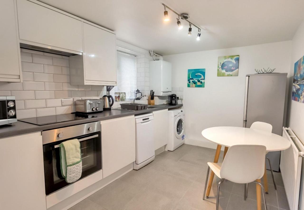 Montpellier Villa Челтнем Екстер'єр фото